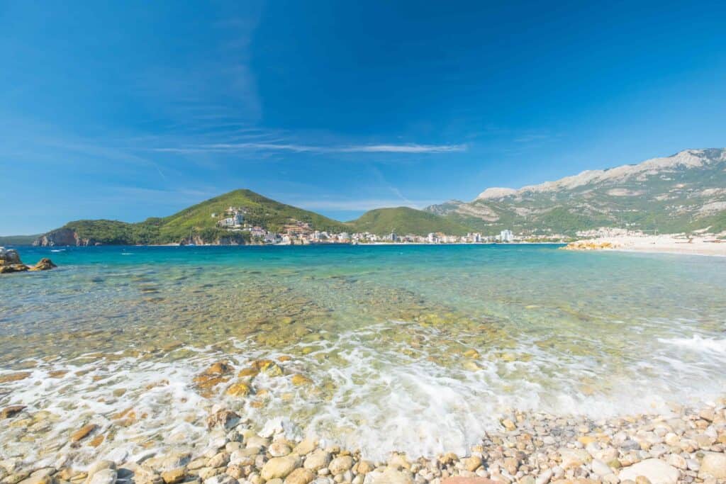 Tisan Adası Gezilecek Yerler: Cennet Koylar, Antik Kalıntılar ve Daha Fazlası